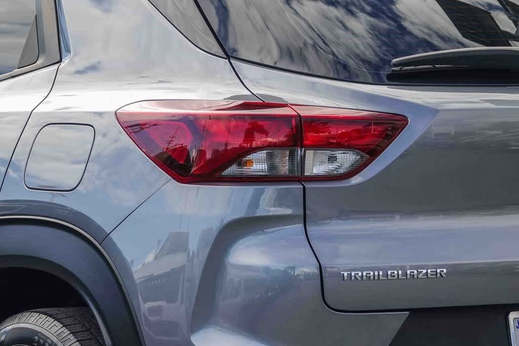 Thumbnail: 2021 Chevrolet TrailBlazer - 7