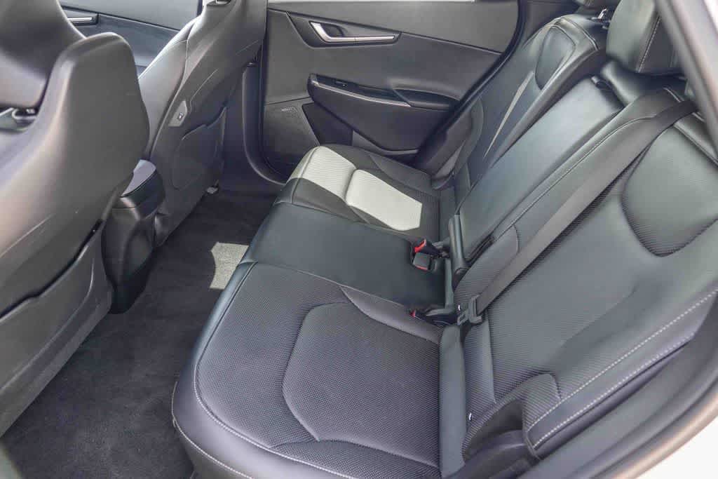 Thumbnail: 2024 Kia EV6 - 17