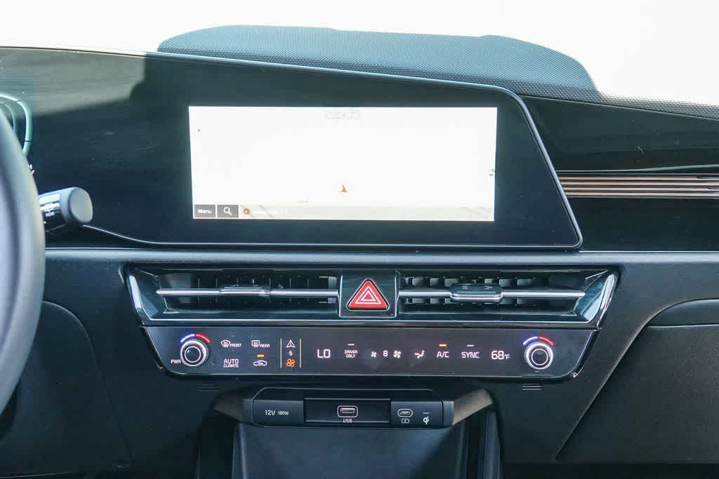 Thumbnail: 2024 Kia Niro - 12