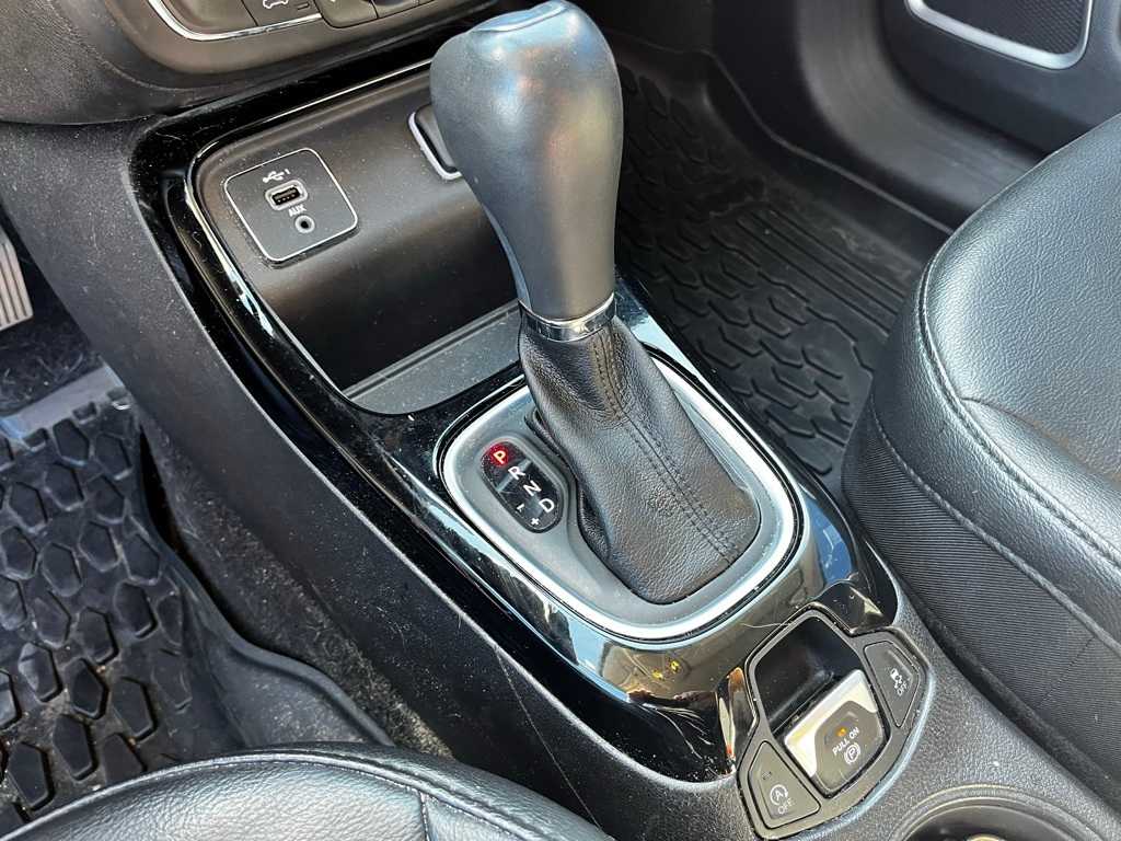 Thumbnail: 2021 Jeep Compass - 17