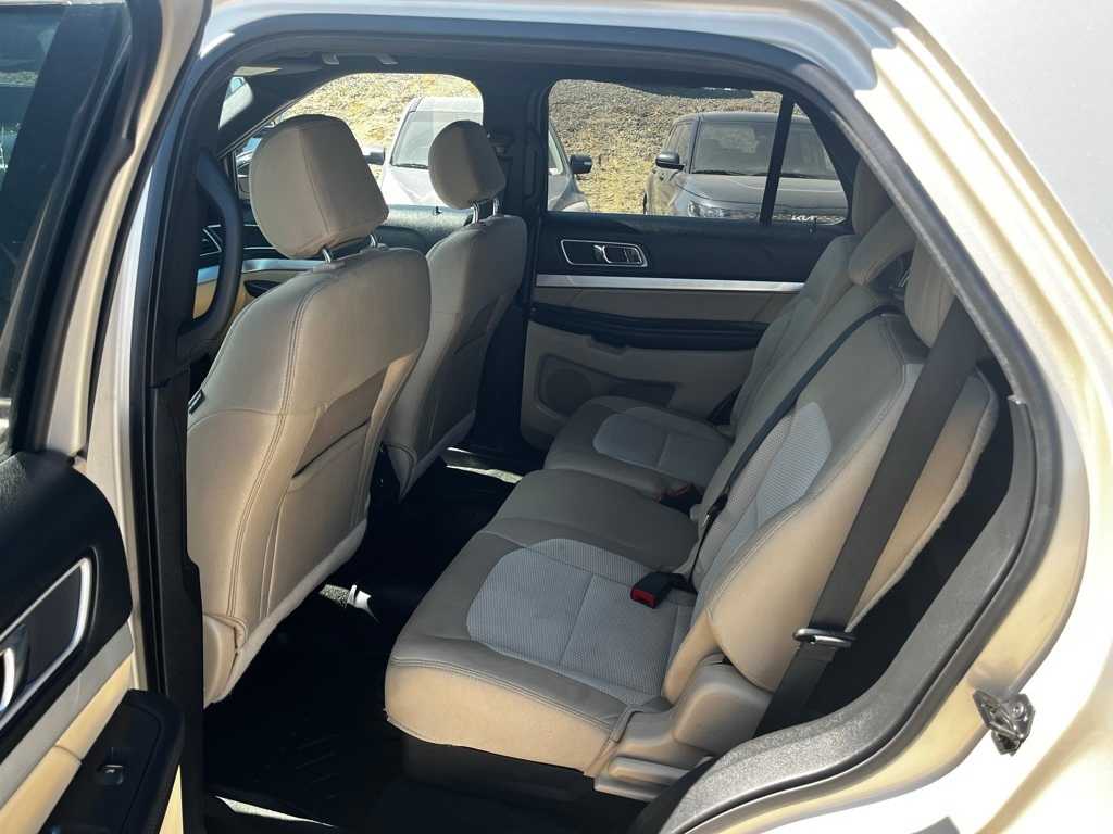 Thumbnail: 2017 Ford Explorer - 12