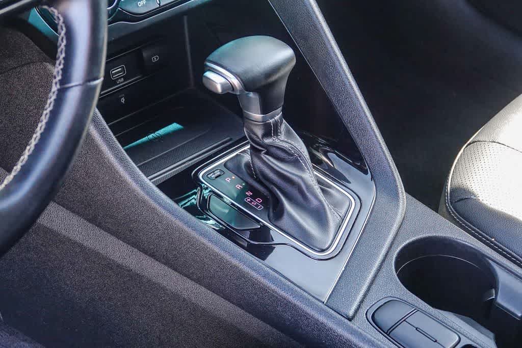 Thumbnail: 2022 Kia Niro - 18