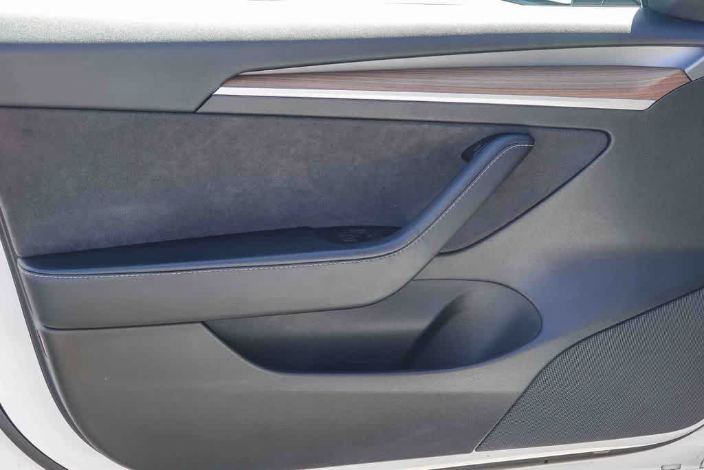 Thumbnail: 2022 Tesla Model 3 - 18