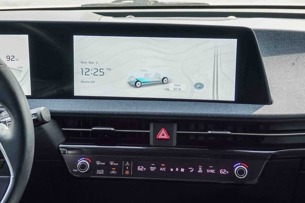 Thumbnail: 2023 Kia EV6 - 12