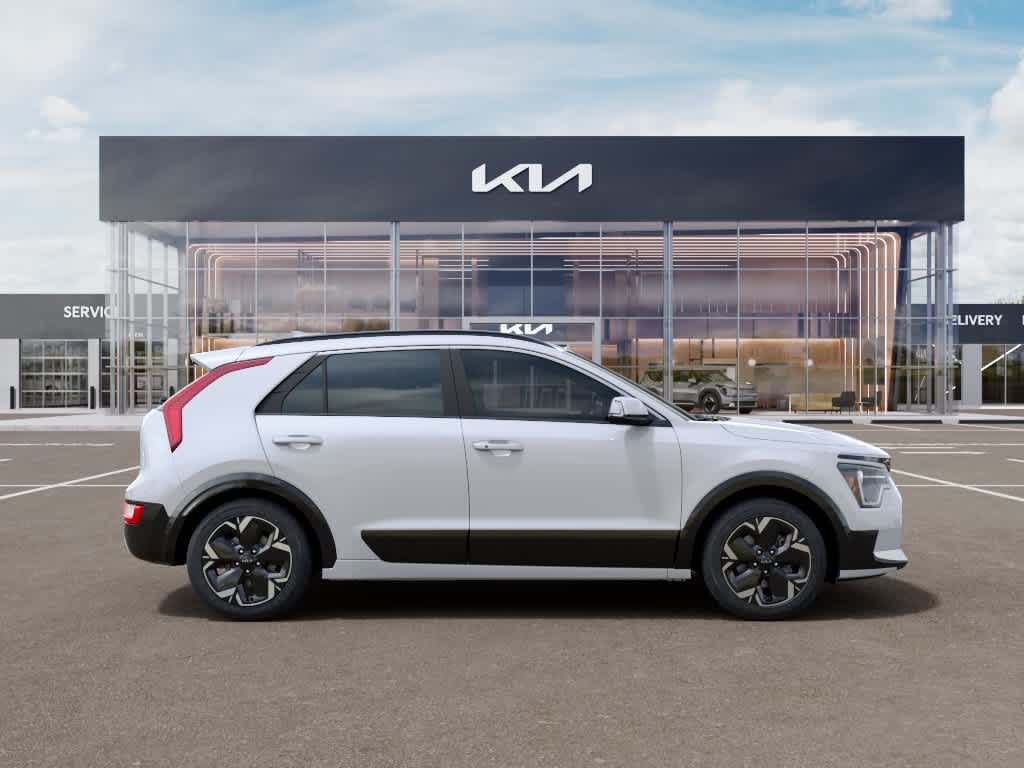 Thumbnail: 2026 Kia Niro - 7