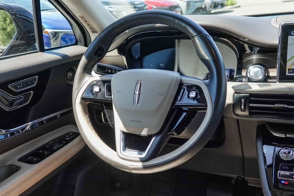 Thumbnail: 2020 Lincoln Corsair - 14