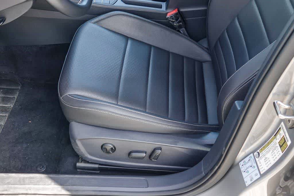 Thumbnail: 2021 Volkswagen Jetta - 20