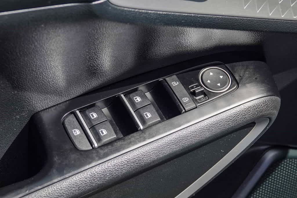 Thumbnail: 2023 Kia Soul - 21