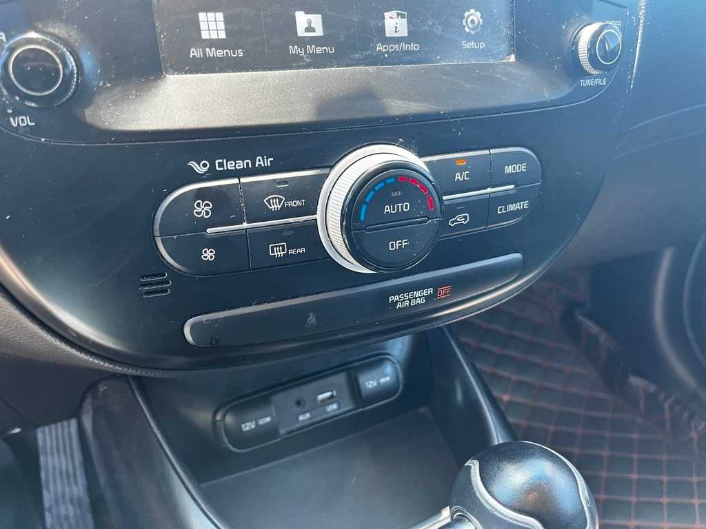 Thumbnail: 2018 Kia Soul - 16