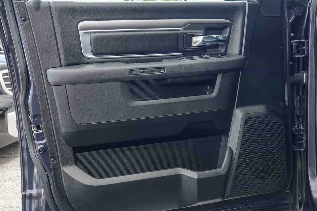 Thumbnail: 2021 RAM 1500 Classic - 19