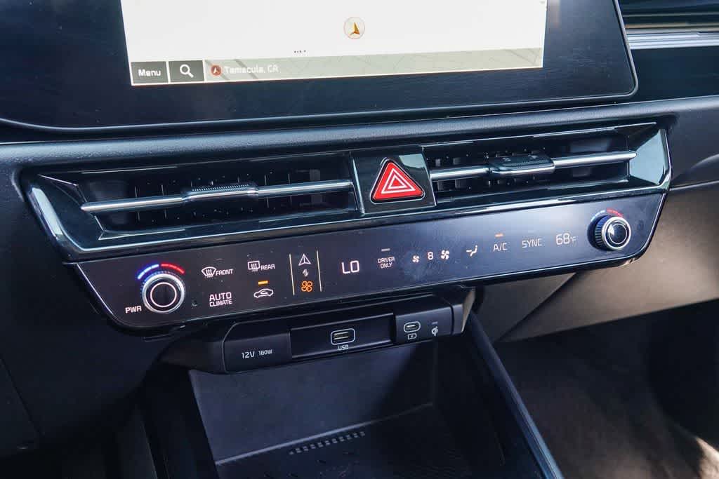 Thumbnail: 2024 Kia Niro - 21