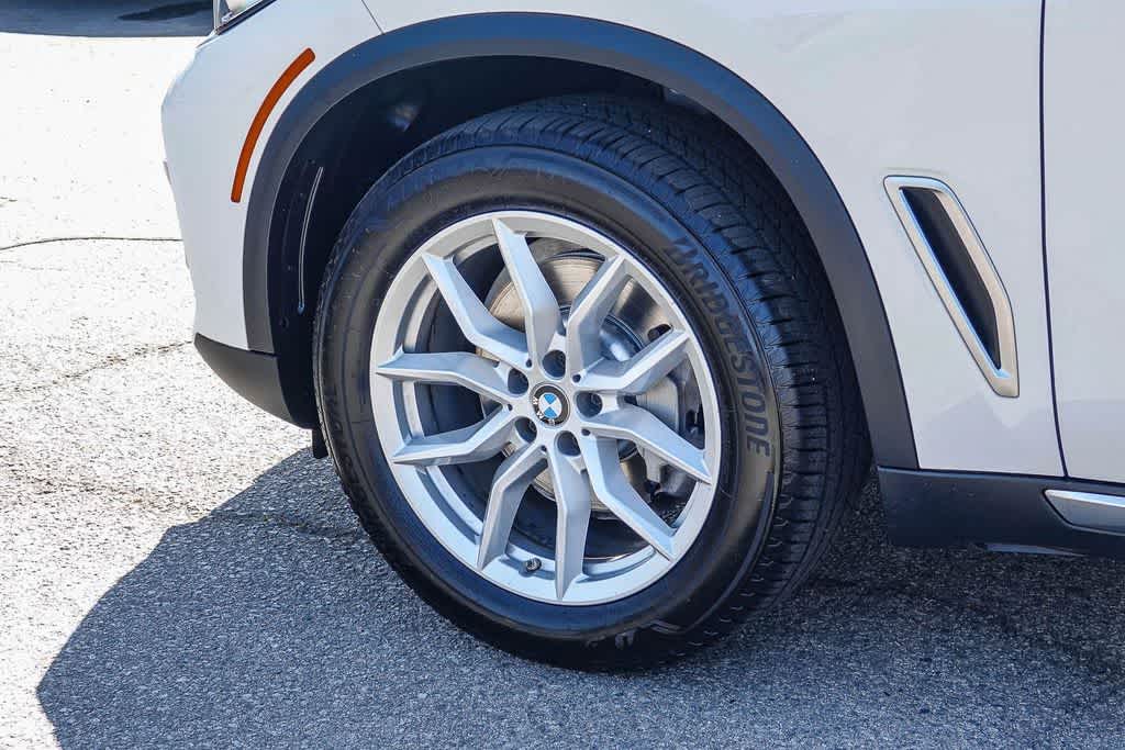 Thumbnail: 2020 BMW X5 - 8
