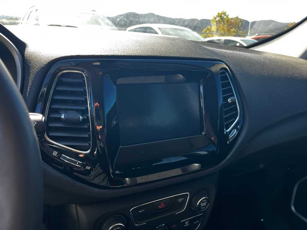 Thumbnail: 2021 Jeep Compass - 15