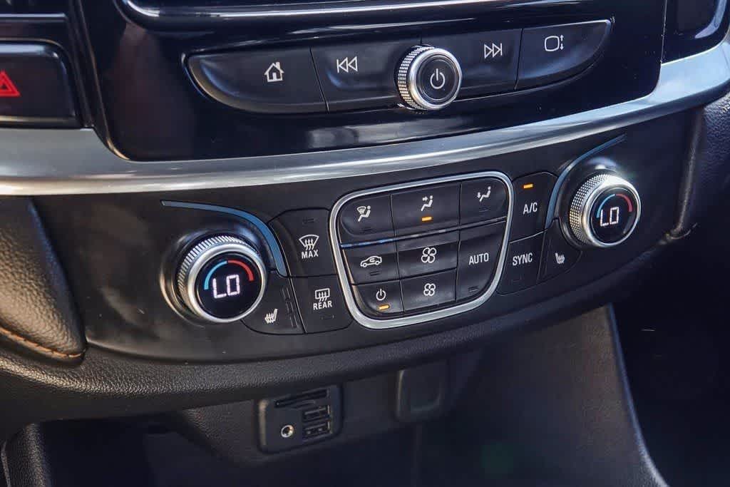 Thumbnail: 2020 Chevrolet Traverse - 21