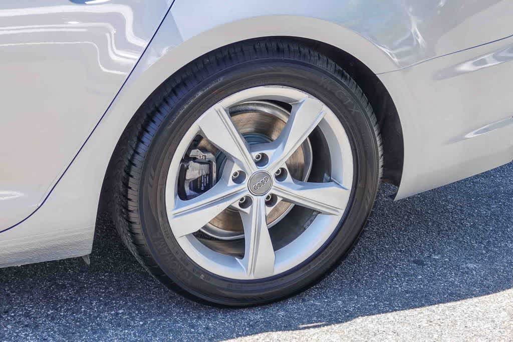 Thumbnail: 2019 Audi A4 - 10