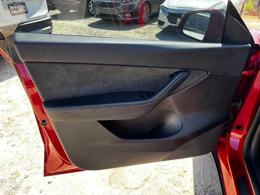 Thumbnail: 2022 Tesla Model Y - 13