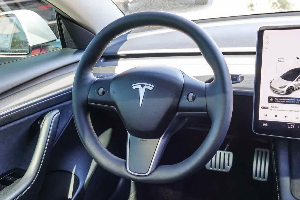 Thumbnail: 2022 Tesla Model 3 - 13