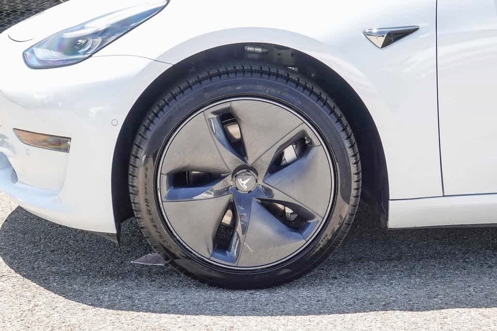 Thumbnail: 2019 Tesla Model 3 - 10