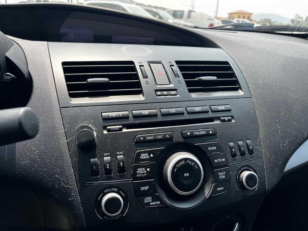 Thumbnail: 2012 Mazda Mazda3 - 15