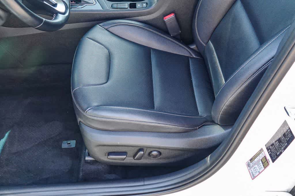 Thumbnail: 2022 Kia Niro - 20