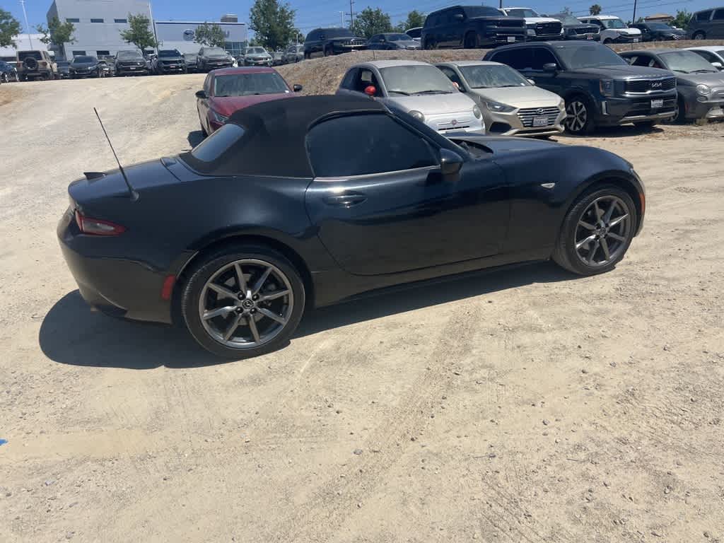 Thumbnail: 2016 Mazda MX-5 Miata - 5