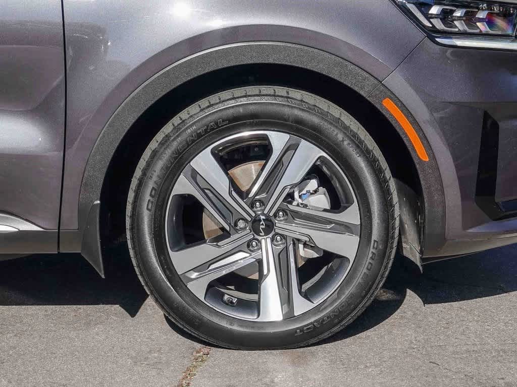 Thumbnail: 2023 Kia Sorento - 10