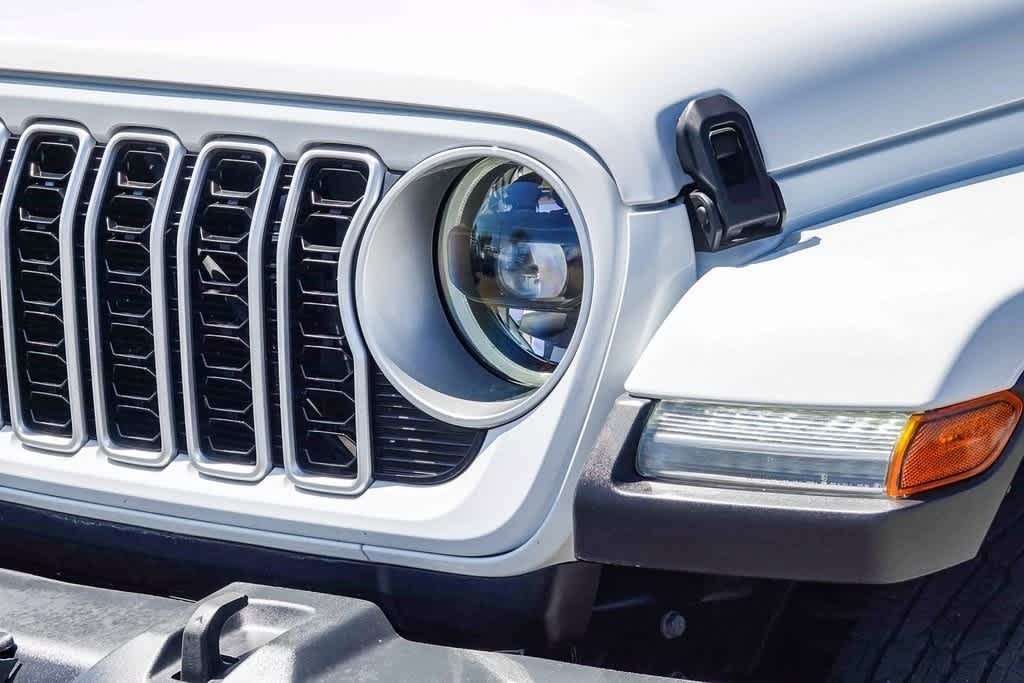 Thumbnail: 2024 Jeep Wrangler - 8