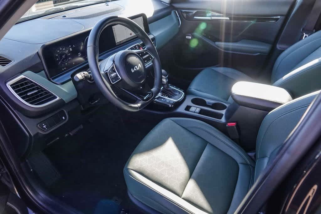 Thumbnail: 2024 Kia Seltos - 16