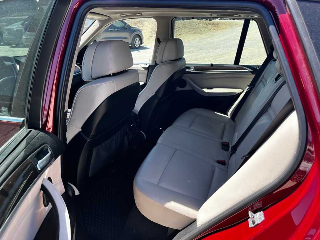 Thumbnail: 2013 BMW X5 - 12