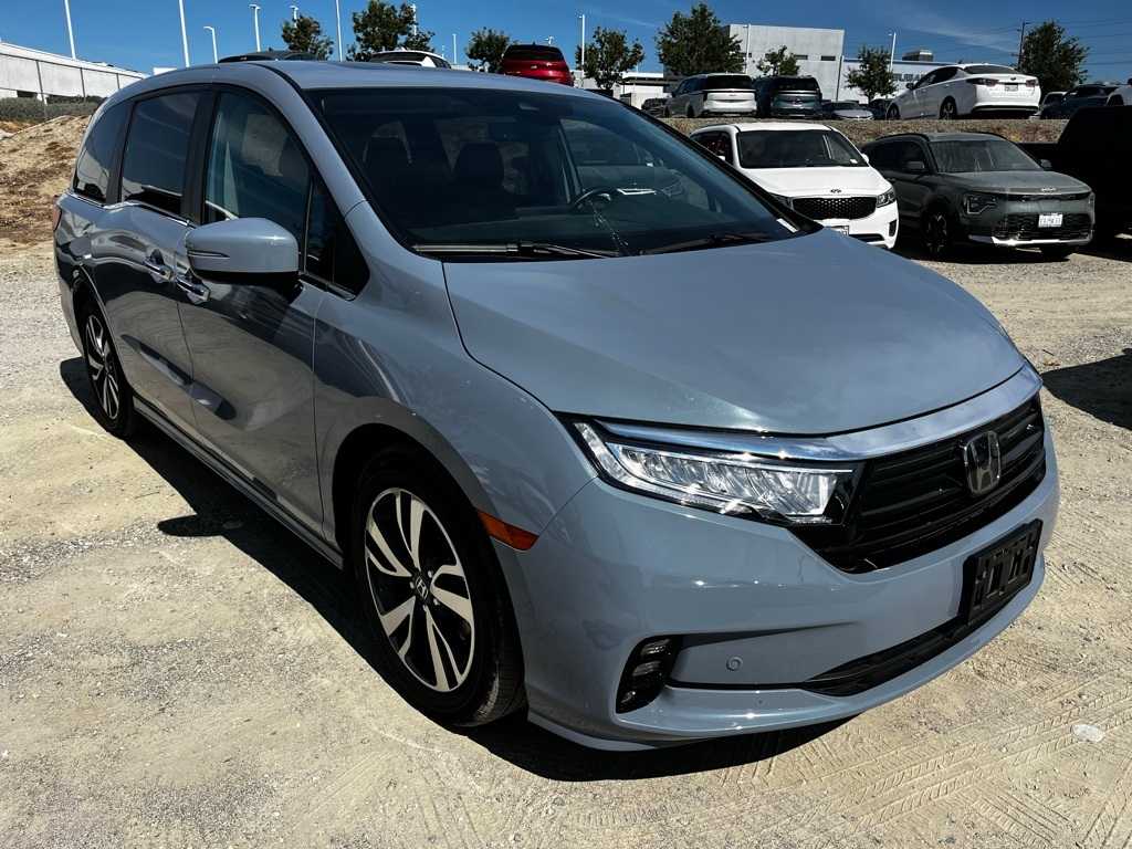 Thumbnail: 2023 Honda Odyssey - 3
