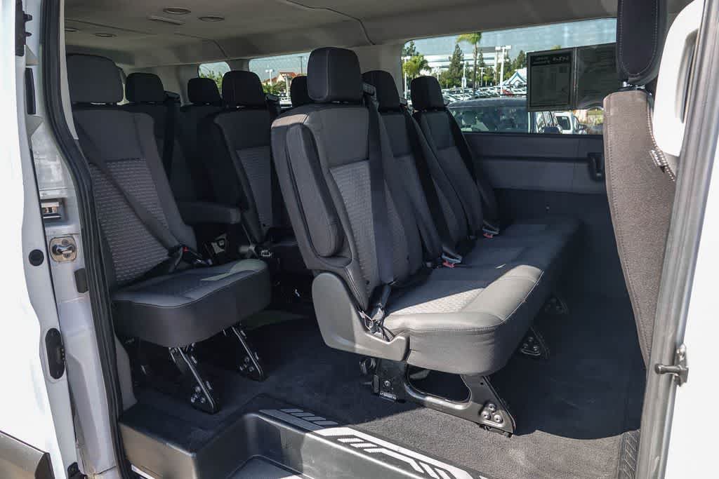 Thumbnail: 2021 Ford Econoline - 17