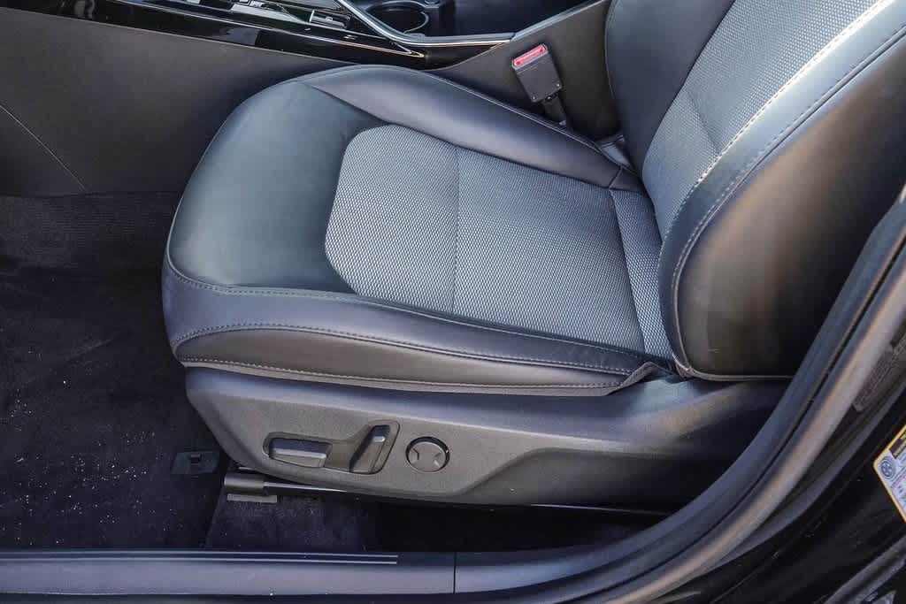 Thumbnail: 2023 Kia Niro - 20