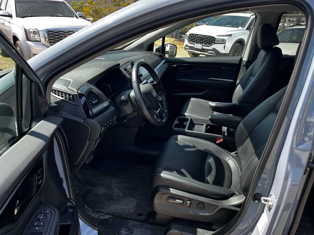 Thumbnail: 2023 Honda Odyssey - 18