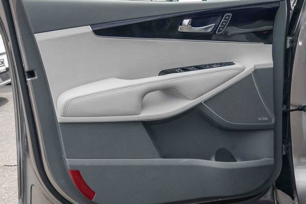 Thumbnail: 2017 Kia Sorento - 19