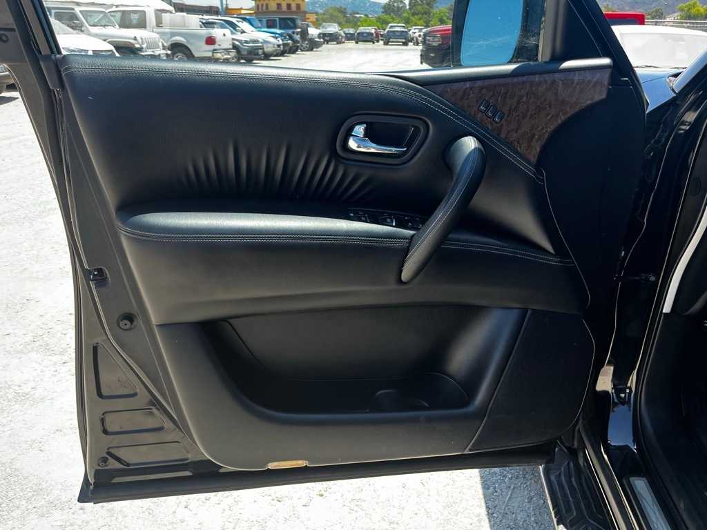 Thumbnail: 2016 INFINITI QX80 - 13