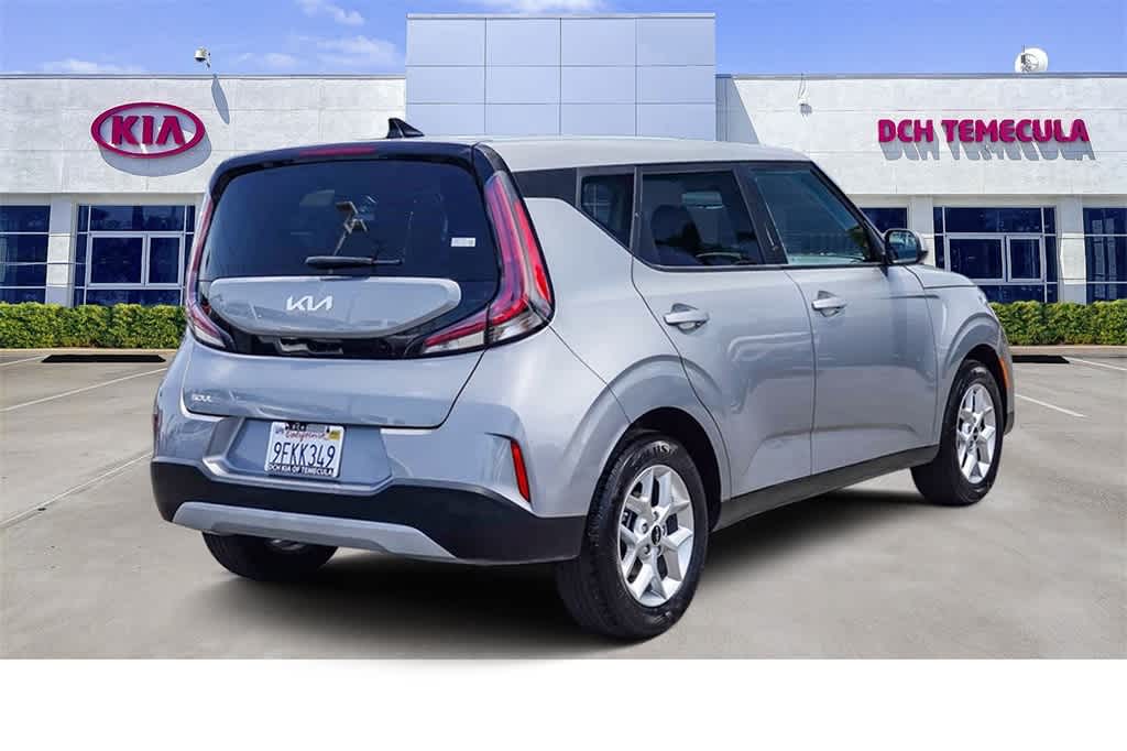Thumbnail: 2023 Kia Soul - 4