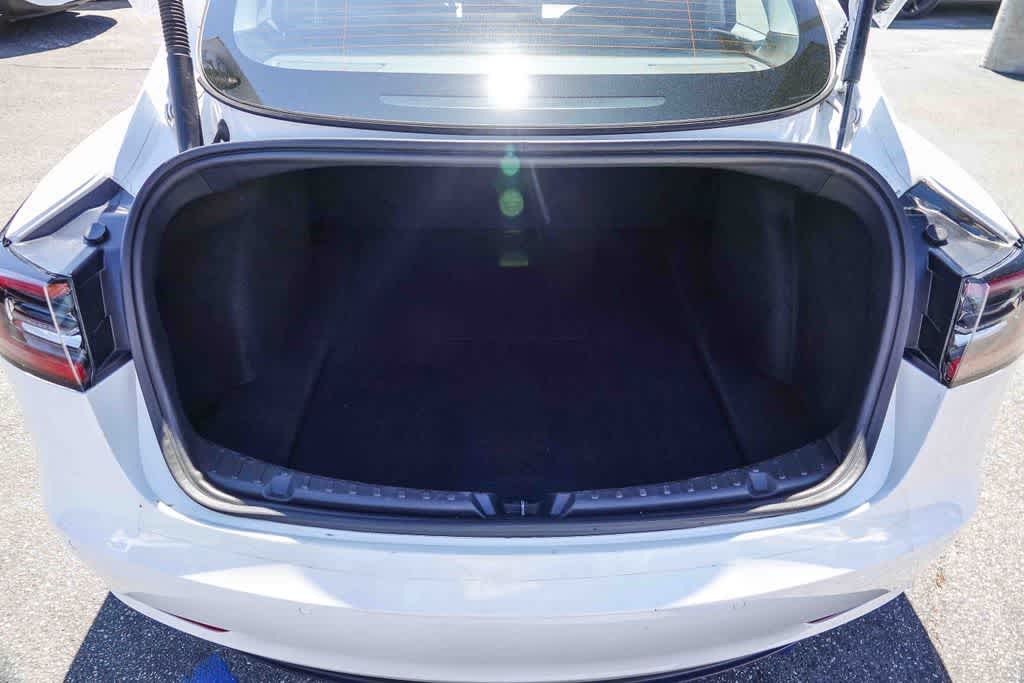 Thumbnail: 2022 Tesla Model 3 - 25