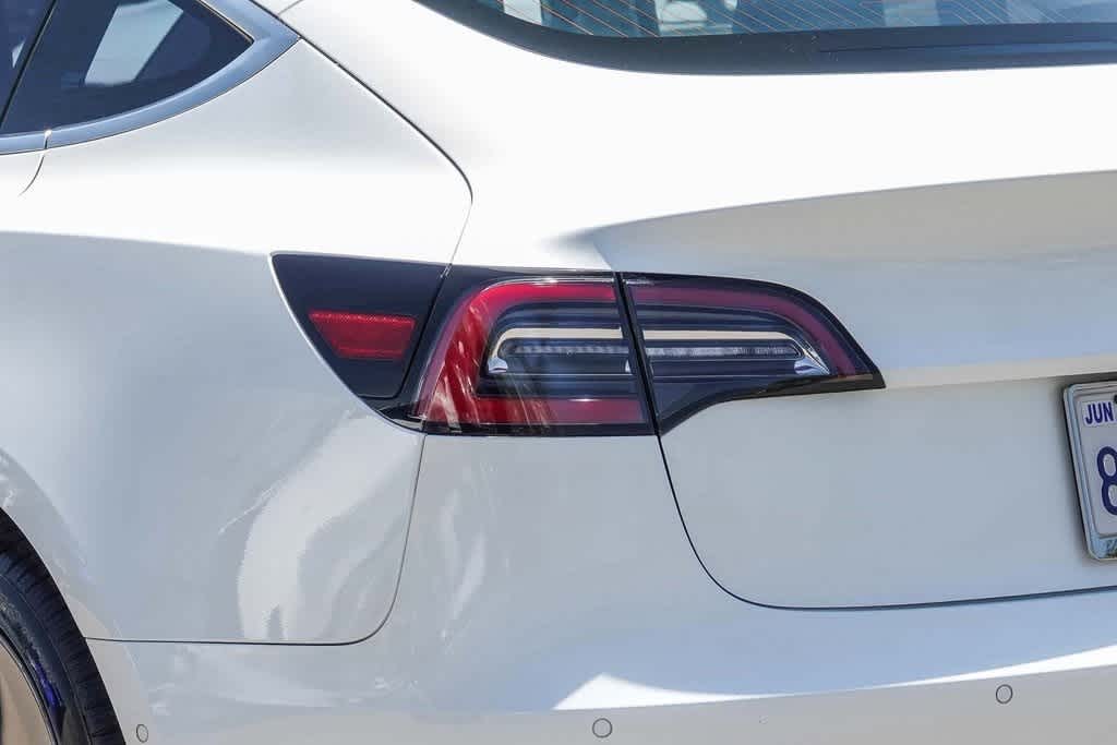 Thumbnail: 2019 Tesla Model 3 - 7
