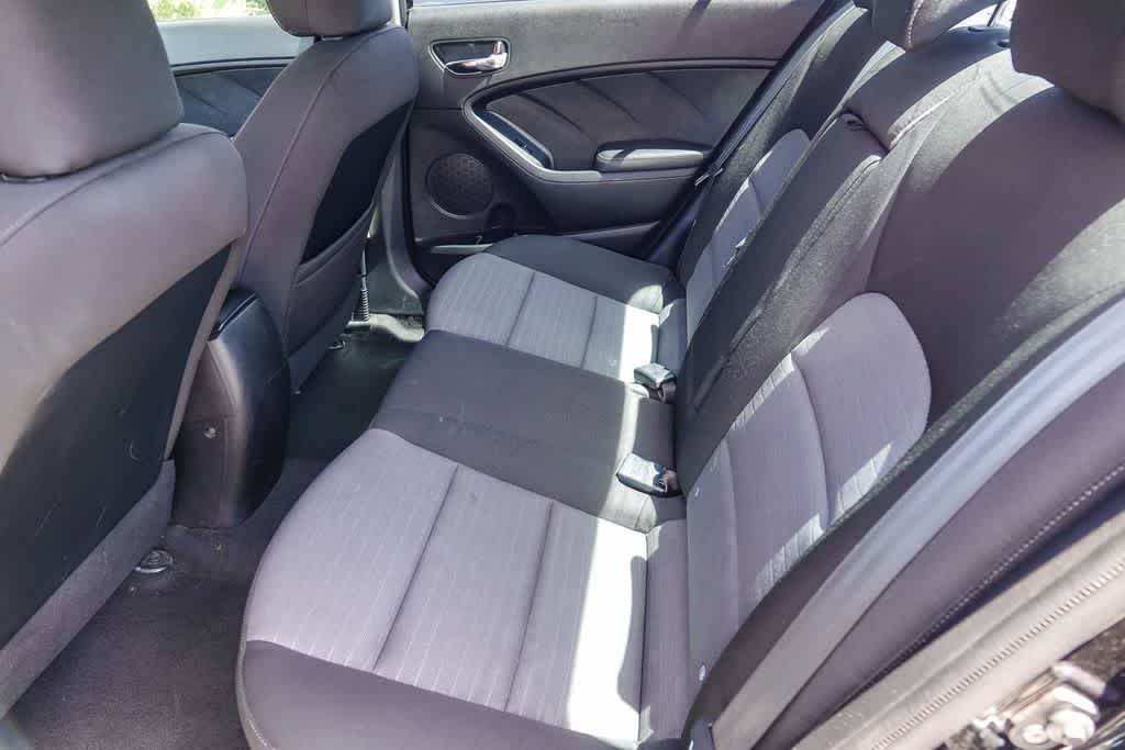 Thumbnail: 2014 Kia Forte - 17