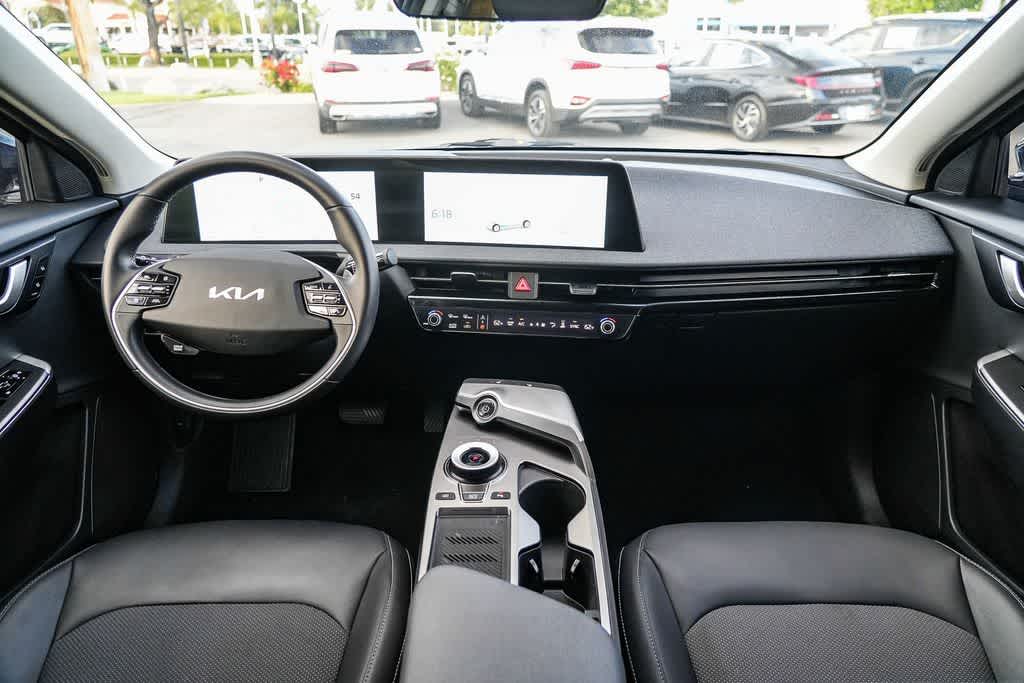 Thumbnail: 2024 Kia EV6 - 10