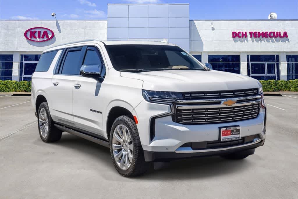 Thumbnail: 2022 Chevrolet Suburban - 3