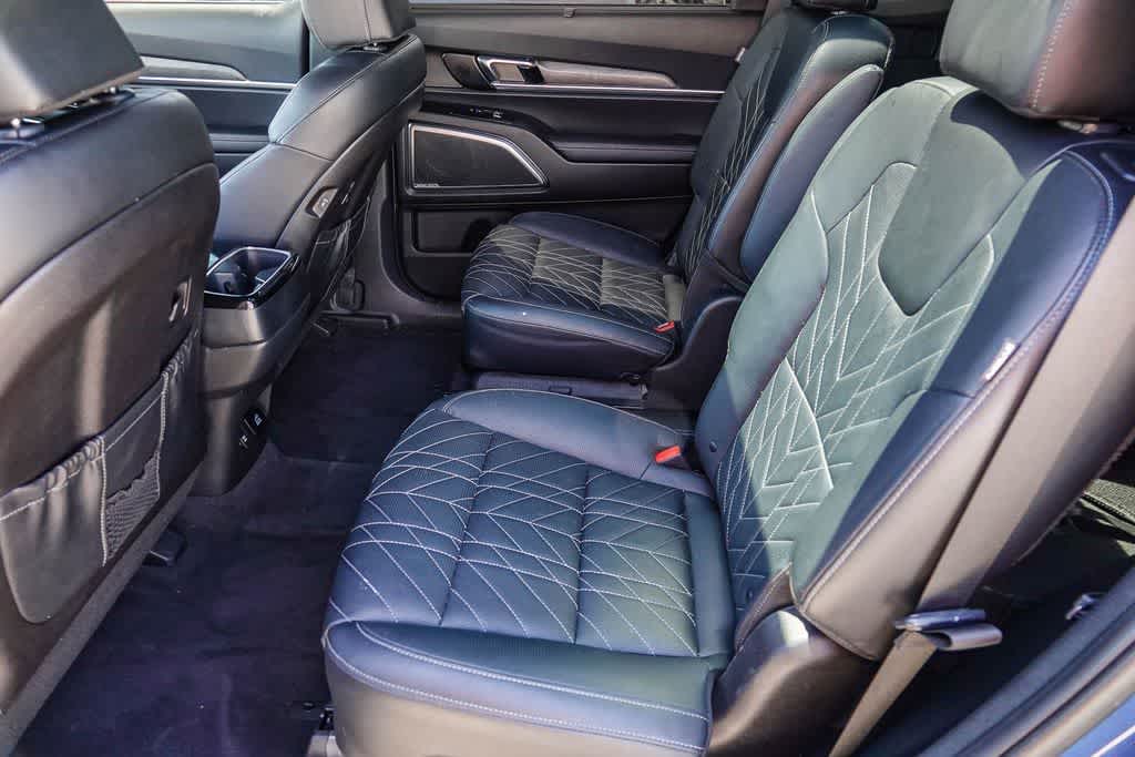 Thumbnail: 2023 Kia Telluride - 17