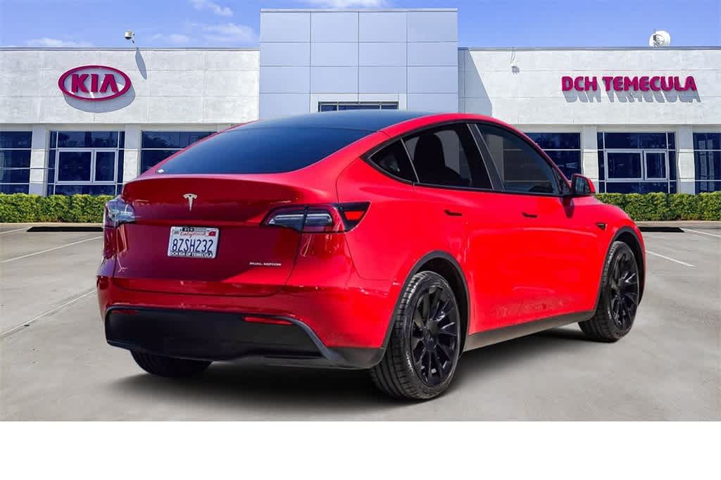 2022 Tesla Model Y Long Range photo 3