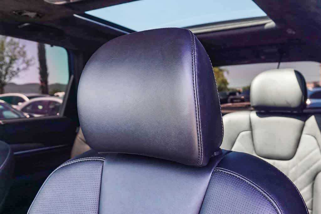 Thumbnail: 2023 Kia Telluride - 24