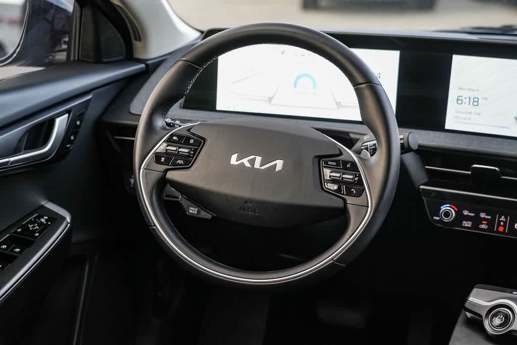 Thumbnail: 2024 Kia EV6 - 13