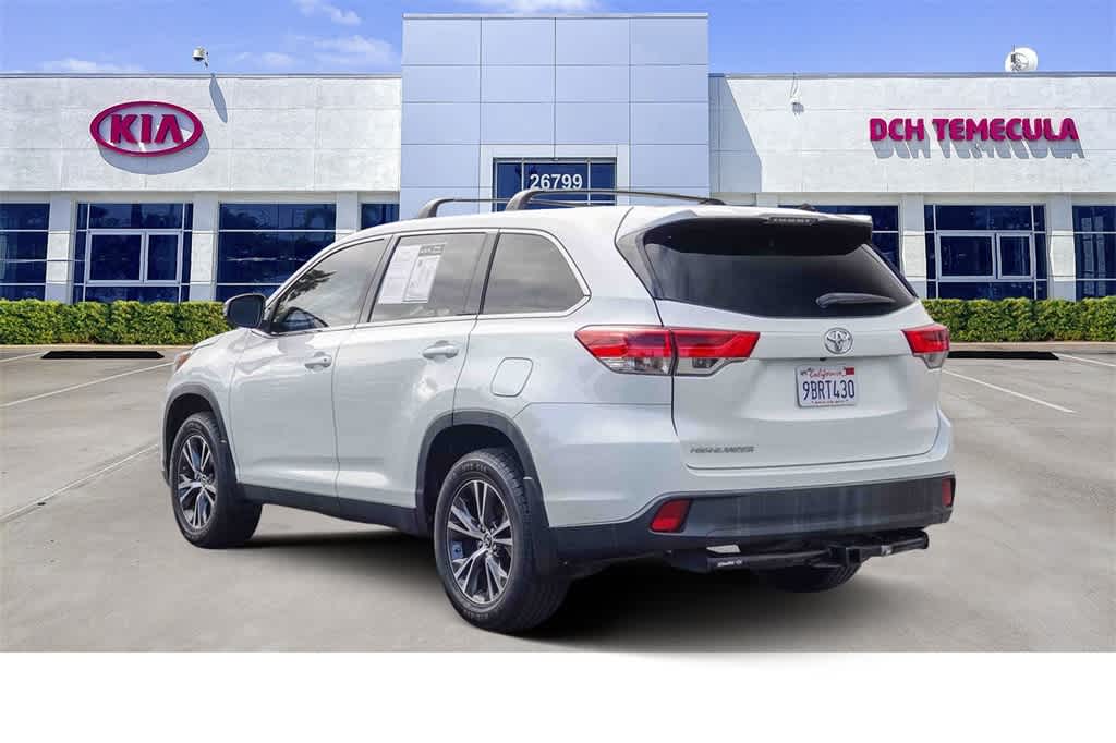 Thumbnail: 2019 Toyota Highlander - 6