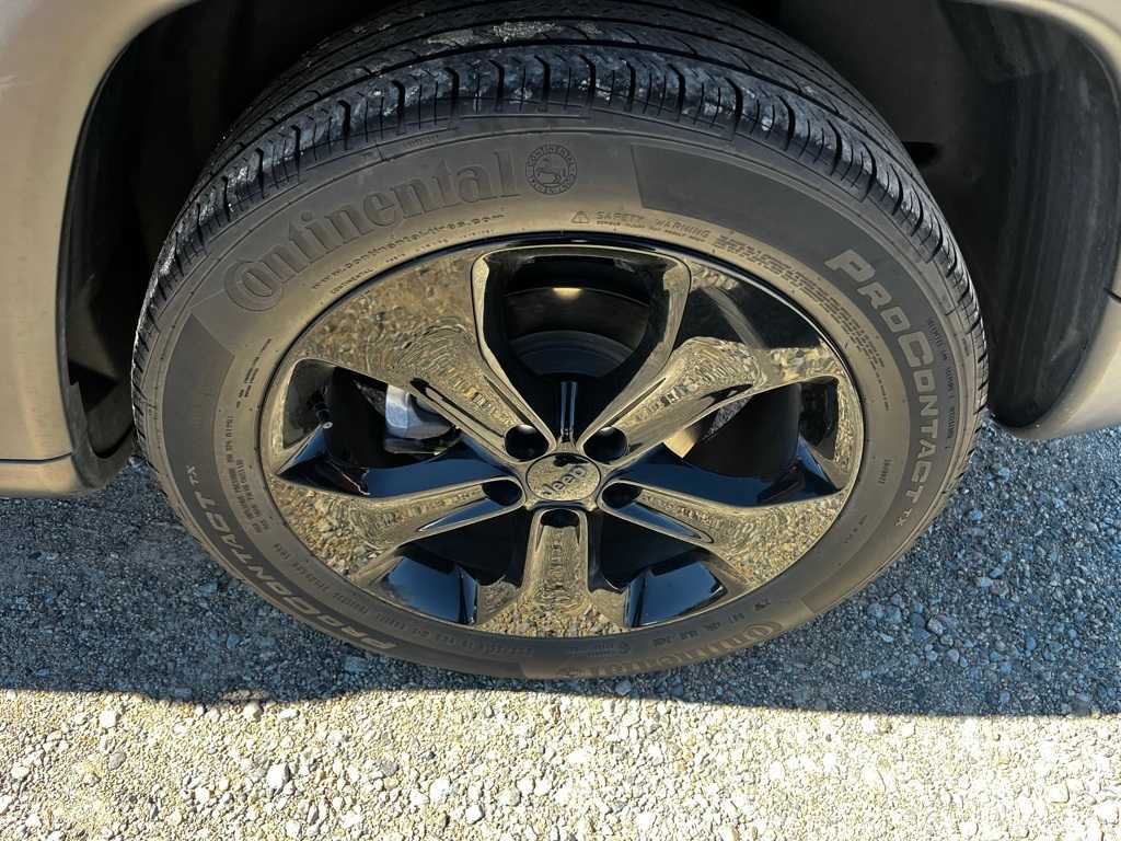 Thumbnail: 2021 Jeep Compass - 9