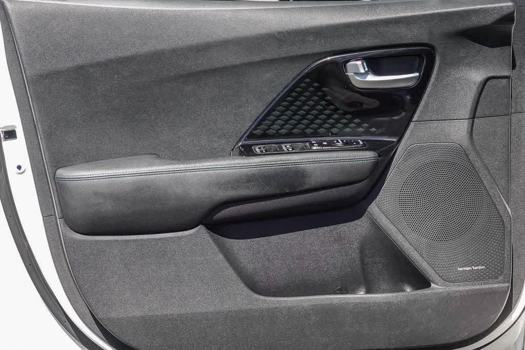 Thumbnail: 2022 Kia Niro - 19