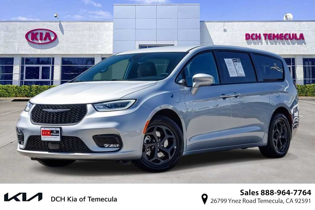 Thumbnail: 2022 Chrysler Pacifica - 1