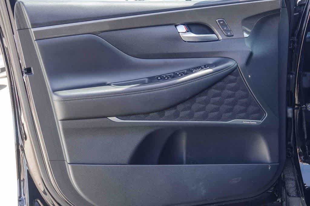 Thumbnail: 2023 Hyundai Santa Fe - 18